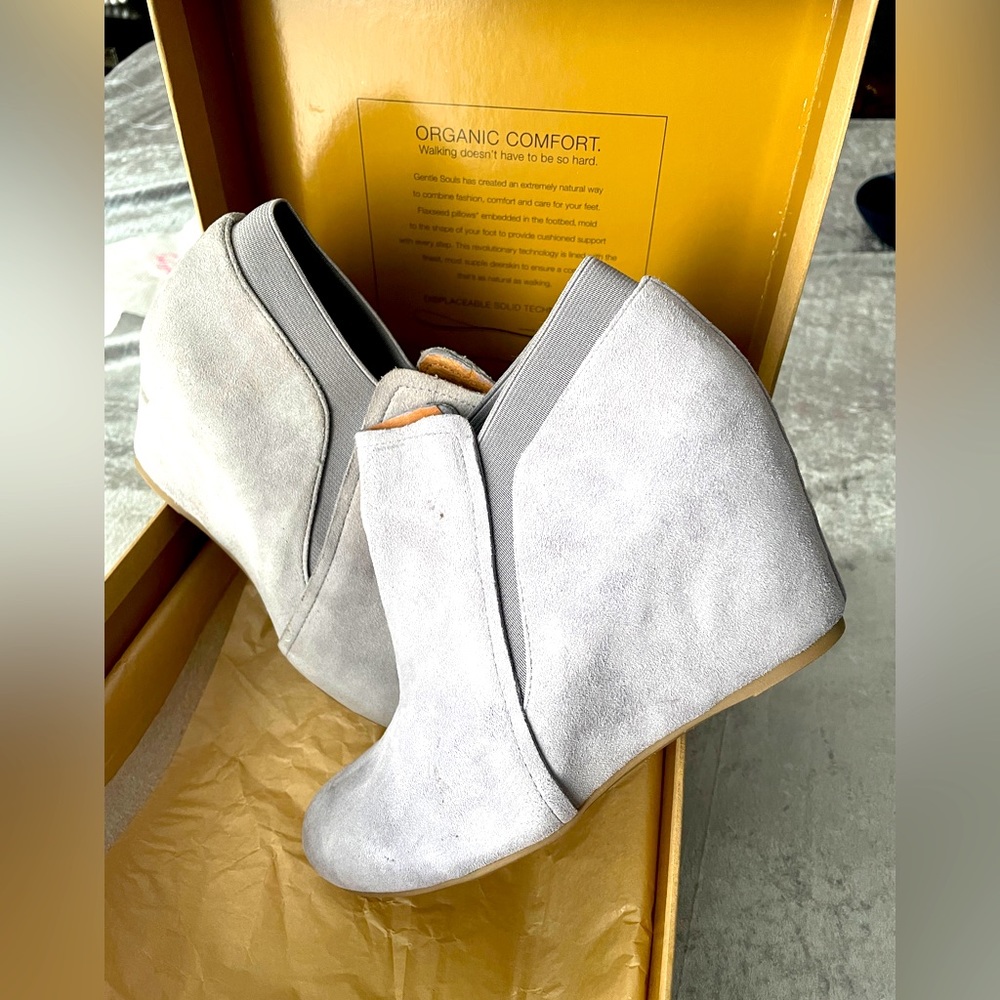 Organic new boots 6:5